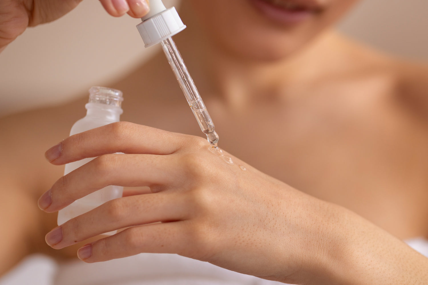 Bakuchiol vs. Retinol: Which Skincare Is Right for You?