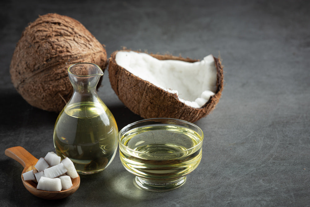 How Coconut Oil Can Help You Get Stronger, Longer Eyelashes and Eyebrows