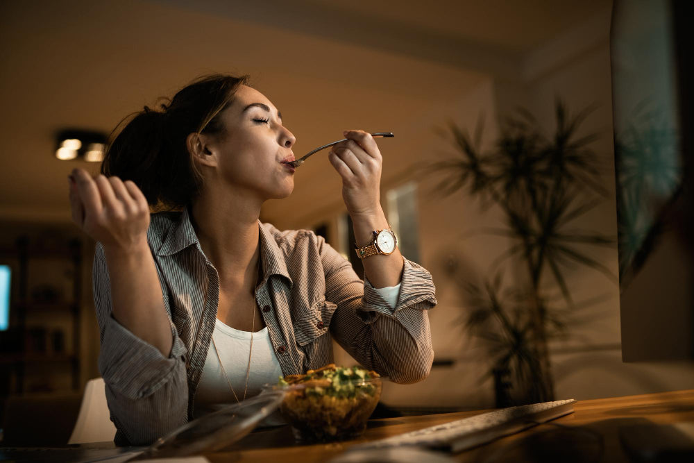 Does Eating Late at Night Cause Food to Rot in Your Gut?
