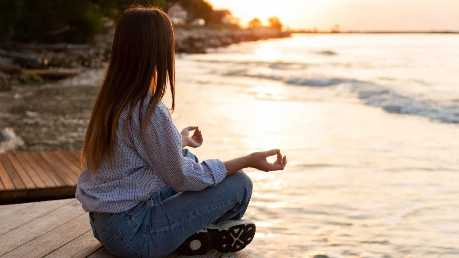 L-Theanine vs Ashwagandha: Choosing the Right Stress Supplement