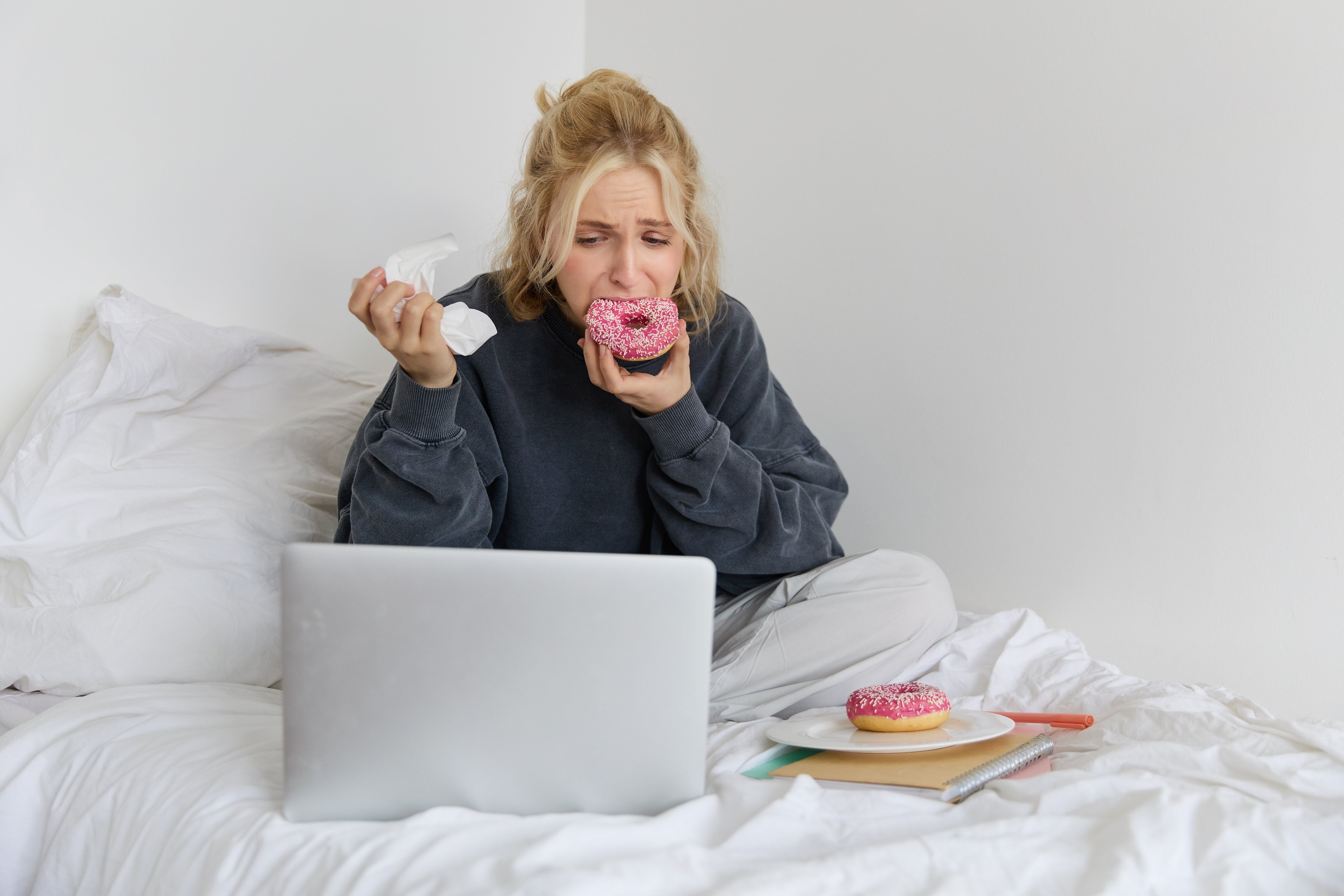 Why Menstrual Food Cravings Make You Reach for Sweets