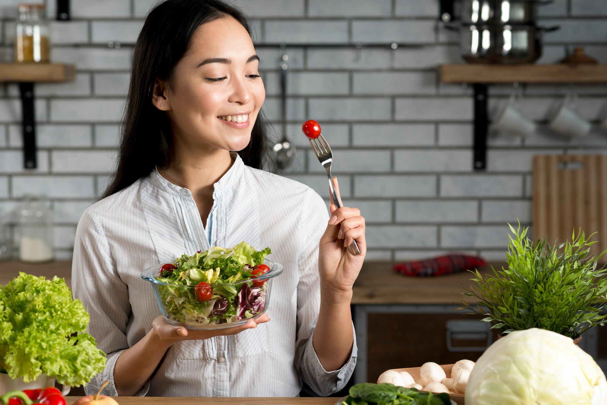 Multivitamins for Vegetarians: How Supplements Help Fill Nutrient Gaps in a Plant-Based Diet
